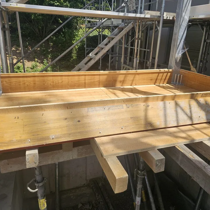 Holzschalung für ein Betonpodest