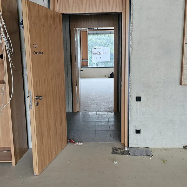 Neue Türzarge in einer Trockenbauwand